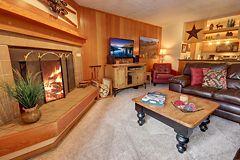 obriens-carpet-one-floor-home-colorado-springs-co-design-installation-gallery-carpet-area-rugs-living-room